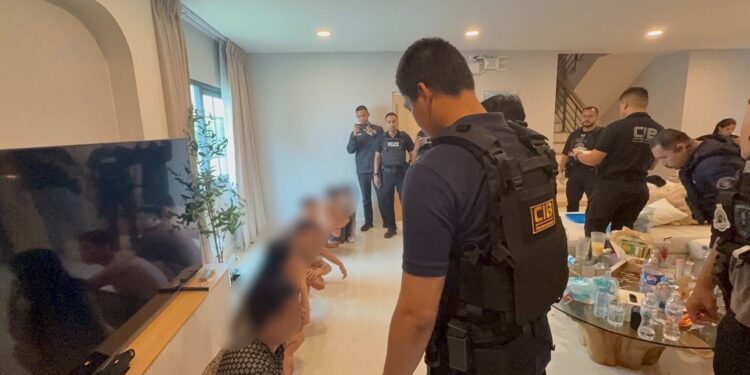 ตำรวจสอบสวนกลาง (CIB) แกะรอยข้ามประเทศ กองปราบช่วยสาวจีนวัย 19 หลังพ่อถูกเรียกค่าไถ่จากต่างแดน พบแฟนหนุ่มเอี่ยวสแกมเมอร์ข้ามชาติ