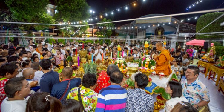 หลวงพี่น้ำฝน จัดพิธีขอขมากรรม สร้างกำลังใจ รับมหาสงกรานต์ 69 ในสถานการณ์วิกฤติโลก 