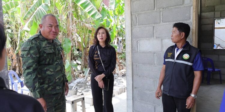 สกลนคร มอบบ้านตุ้มโฮมปันสุข หลังแรกตั้งเป้า 200 หลัง