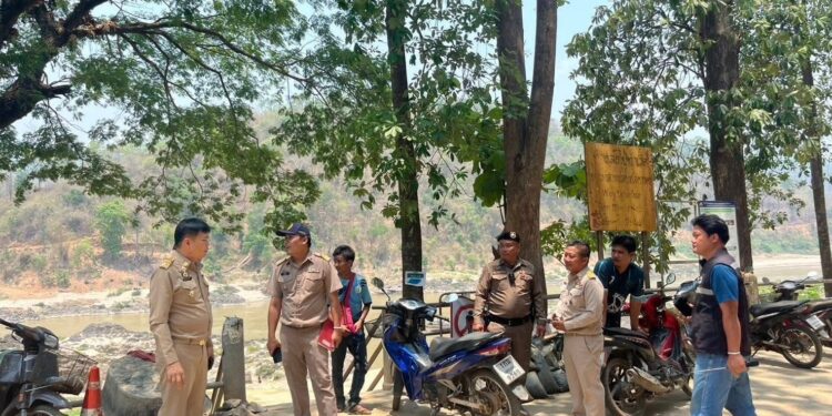 เพิ่มเติมแม่ฮ่องสอน  อพยพด่วน! ราษฏรบ้านแม่สามแลบ ริมน้ำสาละวิน เพื่อความปลอดภัย  .