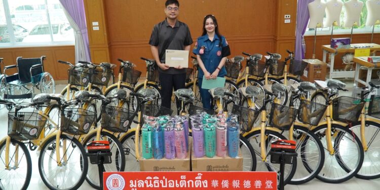 มูลนิธิป่อเต็กตึ๊ง ลดความเหลื่อมล้ำ ขยายโอกาส สร้างอาชีพ สร้างชีวิตอย่างเท่าเทียมแก่ชาวนครราชสีมา ลงพื้นที่มอบอุปกรณ์ประกอบอาชีพแก่ผู้ยากไร้ มอบรถเข็นวีลแชร์แก่ผู้พิการ มอบจักรยานเพื่อเยาวชนในพื้นที่ชนบท และนำหน่วยแพทย์ลงพื้นที่บริการประชาชนฟรี รวมงบฯ กว่า 9 แสนบาท