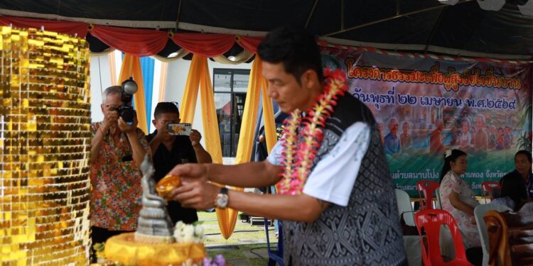 อบต.มาบโป่ง จัดโครงการธรรมะเพื่อผู้สูงวัยใจชื่นบานโดยมี นายก อบจ.เป็นประธานเปิดงานประเพณีสงกรานต์ และวัฒนธรรมตำบลมาบโป่ง ประจำปี พ.ศ. 2569