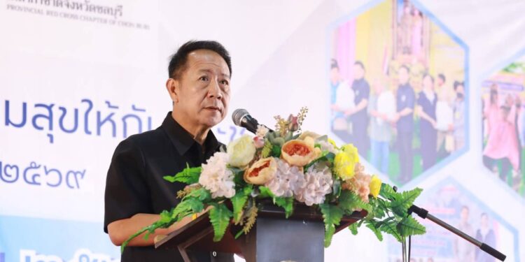 ผู้ว่าฯ ชลบุรีลงพื้นที่เกาะจันทร์เปิดโครงการ “ผู้ว่าฯ คลายทุกข์มอบความสุขให้ประชาชน” เดินหน้าบำบัดทุกข์ บำรุงสุข ยกระดับคุณภาพชีวิตประชาชนถึงพื้นที่