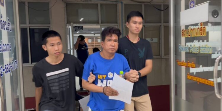 นนทบุรี ตร.แจ้งข้อหาหนักมือฆ่าหนุ่มวัย26ปีพร้อมเมียที่1 เมียที่2 ร่วมกันฆ่าผู้อื่นขณะผู้ต้งหาลั่นมีเมียทั้งหมด28คน