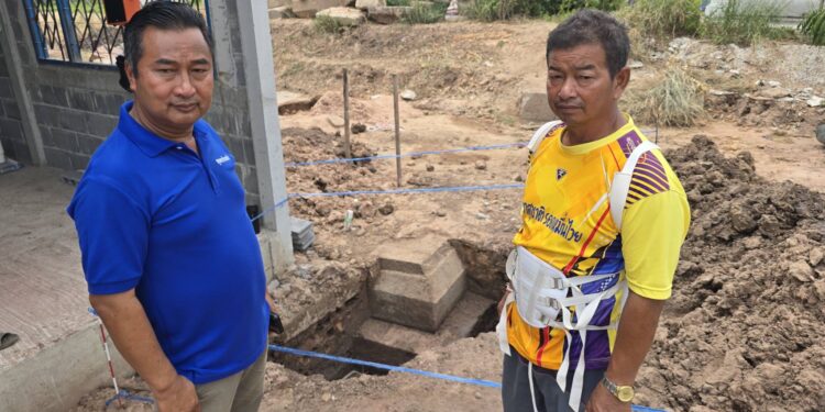 ฮือฮา ขุดพบ “กู่ปราสาทหินทราย” กลางหมู่บ้านจัดสรรโคราช นักโบราณคดีชี้อายุกว่า 800-1,000 ปี คาดเป็นศาสนสถานฮินดู