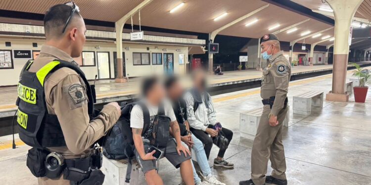 รวบ 3 หนุ่มมาเลเซีย ลักลอบขนยาไอซ์ 97 กิโลกรัม ขึ้นขบวนรถไฟ