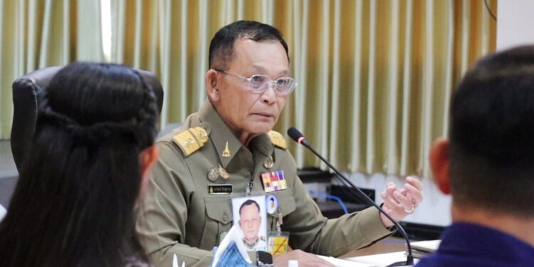สกลนคร องคมนตรีตรวจเยี่ยมและติดตามผลการดำเนินงานตามยุทธศาสตร์มหาวิทยาลัยราชภัฏ