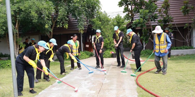 สกลนคร จัด Big Cleaning Day วัดสะอาด สุขาสะอาด