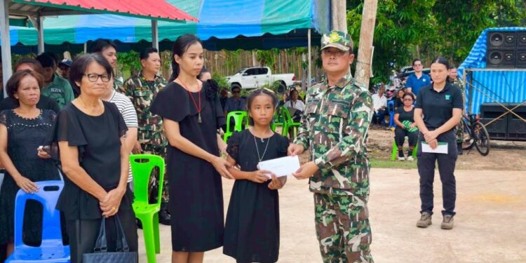 ปราจีนบุรี อาลัยฮีโร่ทับลาน ฌาปนกิจศพ อส.อช.เหยื่อช้างป่าคลั่ง กรมอุทยานฯ สั่งเยียวยาเต็มที่