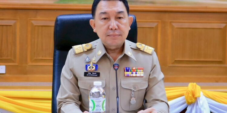 ผู้ว่าฯเพชรบูรณ์ สั่งทุกหน่วยเตรียมพร้อมรับมืออุทกภัยน้ำท่วมฉับพลัน