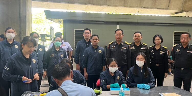 ป.ป.ส. ลุยปูพรมจัดระเบียบขนส่งสาธารณะ “ราง-ถนน” ตรวจเข้มพนักงานรถไฟ-โชเฟอร์หมอชิต ชูมาตรการ Zero Tolerance ผลคลีน 100% สร้างความมั่นใจผู้โดยสาร