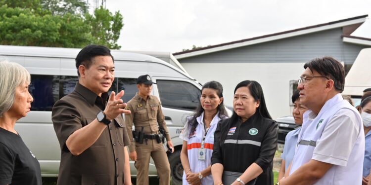 เลขาธิการ ป.ป.ส. ลงพื้นที่จันทบุรี เยี่ยม“จันทารักษ์” ต้นแบบฟื้นฟูผู้เสพยาเสพติดภาคตะวันออก พร้อม เดินหน้าเปลี่ยน “เนิน FM” ย้ำ “รู้ต้องแจ้ง” ผ่านสายด่วน 1386