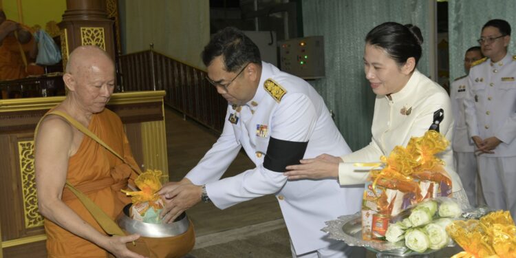 นนทบุรี-จัดพิธีสวดพระพุทธมนต์และทำบุญตักบาตรถวายพระราชกุศล เนื่องในวาระครบรอบ 100 ปี สมเด็จพระนางเจ้ารำไพพรรณี พระบรมราชินี ในรัชกาลที่ 7