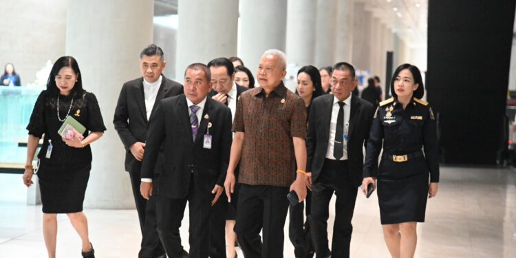 รัฐสภา-ป.ป.ส. ร่วมมือสร้างภาพลักษณ์ “รัฐสภาโปร่งใส” ตรวจสารเสพติดบุคลากร ย้ำเป็นที่พึ่งปัญหาประชาชน