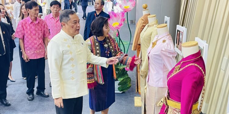 ปทุมธานี เปิดตลาดวัฒนธรรมไทย ยกระดับท่องเที่ยวสายน้ำเจ้าพระยา กระตุ้นเศรษฐกิจชุมชน 