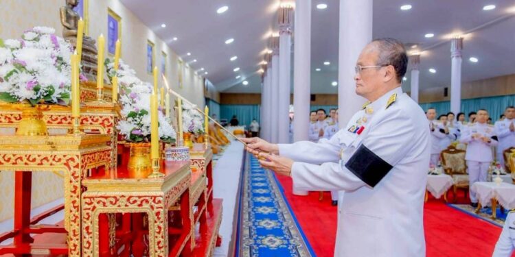 จังหวัดนครนายก จัดพิธีสวดพระพุทธมนต์และทำบุญตักบาตร ถวายพระราชกุศล ครบรอบ ๑๐๐ ปี “สมเด็จพระนางเจ้ารำไพพรรณี” พระบรมราชินีในรัชกาลที่ ๗