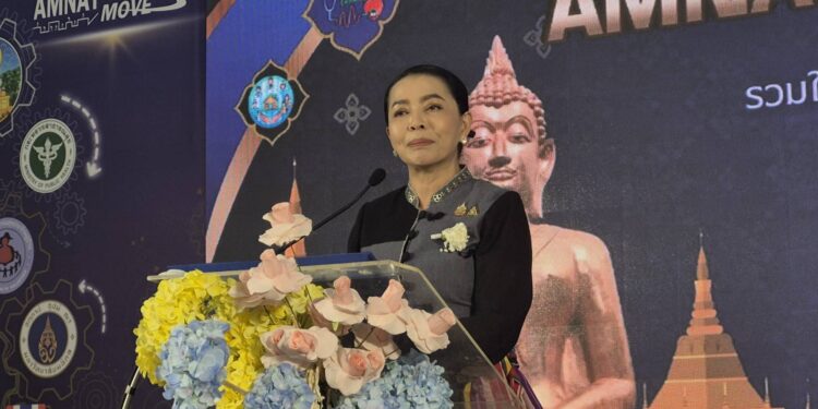 ปราจีนบุรี–ระทึกกลางสะพาน กระบะเหยียบเศษเหล็กเสียหลักพุ่งอัดราวสะพาน-รถตามหลังชนซ้ำ เจ็บระนาว 3 ราย
