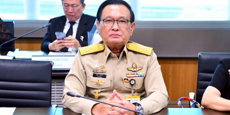 สว.ถกเดือด จ่อหั่นฟรีวีซ่าเหลือ 30 วัน สกัดทุนสีเทาอาชญากรรมข้ามชาติ