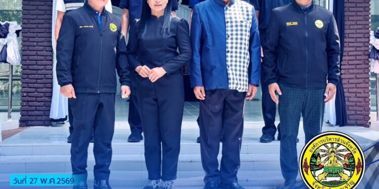 นายกเต๋า”   นำทีมปลูกต้นไม้ สร้างพื้นที่สีเขียว เติมความร่มเย็นให้ชุมชนคลองกิ่ว
