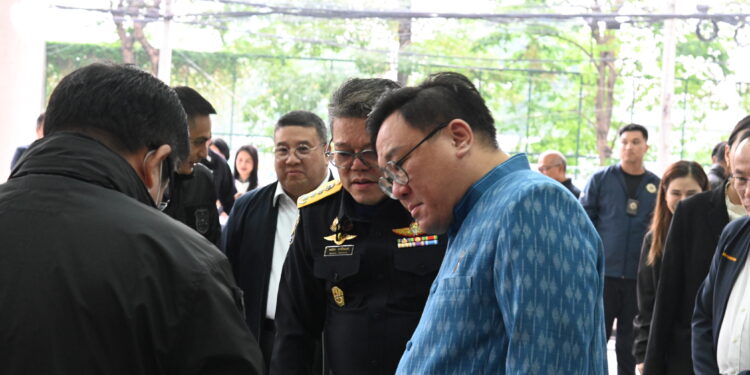 สำนักงาน ป.ป.ส. กระทรวงยุติธรรม – กรมการจัดหางานกระทรวงแรงงาน สกัดทันควัน! ปูพรมตรวจปัสสาวะแรงงานไทยก่อนบิน พบฉี่ม่วง 7 ราย สั่งตัดสิทธิ์บินทันที-ส่งตัวบำบัด-เร่งขยายผลจับกุมเครือข่าย