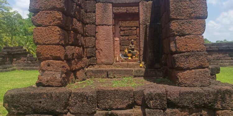 สกลนคร กู่พันนาอีกหนึ่งร่องรอยอารยกธรรมขอมโบราณ