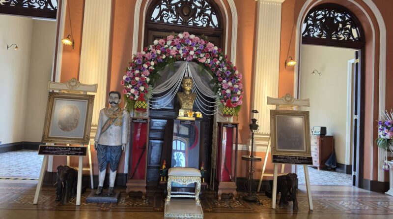ปราจีนบุรี ร่วมใจถวายน้ำสรงพระศพเจ้าฟ้าพัชรกิติยาภาฯ ณ วัดสง่างาม           ดร.สุภาภรณ์ น้อมรำลึกพระมหากรุณาธิคุณ ทรงหนุนภูมิปัญญาไทย-ให้โอกาสผู้ต้องขัง