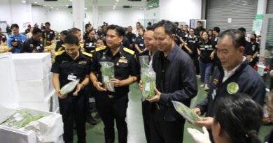 สมุทรปราการ สุริยะสั่งสรวุฒิ คุมเข้มนำเข้าส่งออกสินค้าเกษตรและปศุสัตว์ ยกระดับตรวจสอบป้องกันการสวมสิทธิ์ มุ่งรักษาผลประโยชน์เกษตรกรไทย