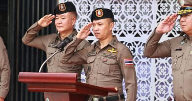 รองจเรตำรวจแห่งชาติตรวจ  สภ.ป่าตอง และสุ่มตรวจ สภ.กมลา จ.ภูเก็ต กำชับขับเคลื่อนมาตรการเชิงรุกของสำนักงานตำรวจแห่งชาติ ปราบปรามอาชญากรรมข้ามชาติ นอมินี ยาเสพติด และจัดระเบียบรถขนส่งสาธารณะเพื่อสร้างภาพลักษณ์ที่ดีแก่ประเทศ
