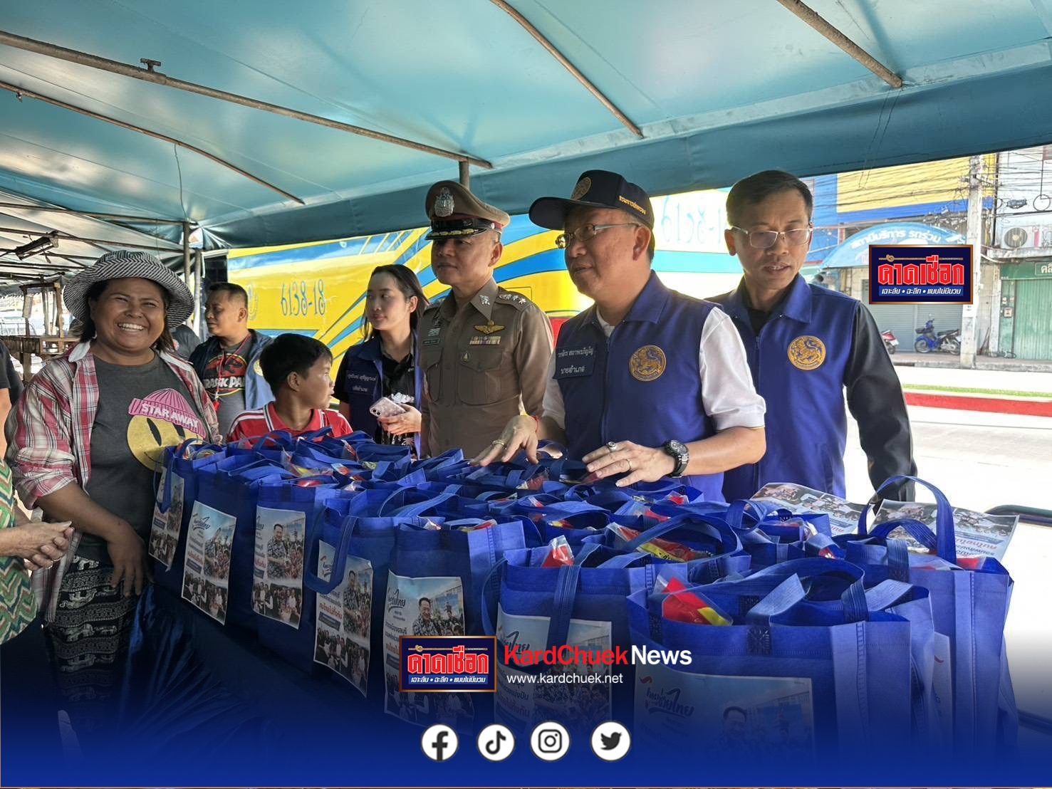 ชลบุรีเดินหน้า “ไทยช่วยไทย” แจกข้าวสาร-ปลากระป๋อง บรรเทาภัยพลังงาน ลดภาระค่าครองชีพประชาชน