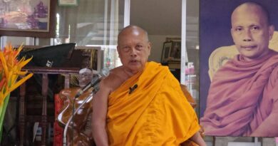 นนทบุรี พระพยอมจวกยับ พระทำร้ายสุนัขไร้เมตตา ชี้หากถูกสึกถือเป็นเรื่องดี อย่าให้อยู่รกบ้านรกเมือง