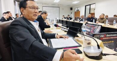 สว.ลุยคณะกรรมาธิการการกฎหมายฯบุกชลบุรี จี้ขุดรากถอนโคน “แก๊งอาวุธสงคราม” แฝงตัวคราบนักลงทุนใน EEC