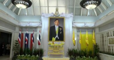 สกลนคร จัดพิธีลงนามถวายพระพรชัยมงคลในหลวง ณ พระตำหนักภูพานราชนิเวศน์ 