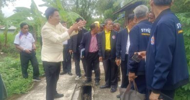ศรีสะเกษ/ชมรมสตรองจิตพอเพียงต้านทุจริต ลงพื้นที่ติดตามความโปร่งใสในการดำเนินโครงการก่อสร้างถนนคอนกรีตของเทศบาลตำบลหัวใหญ่ จังหวัดศรีสะเกษ