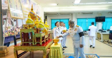 สกลนคร พิธีมอบพระกำลังแผ่นดินพระราชทาน  ให้กับข้าราชการของหน่วยงานภายนอกที่ให้การสนับสนุนการปฏิบัติงานของโรงช้างต้น