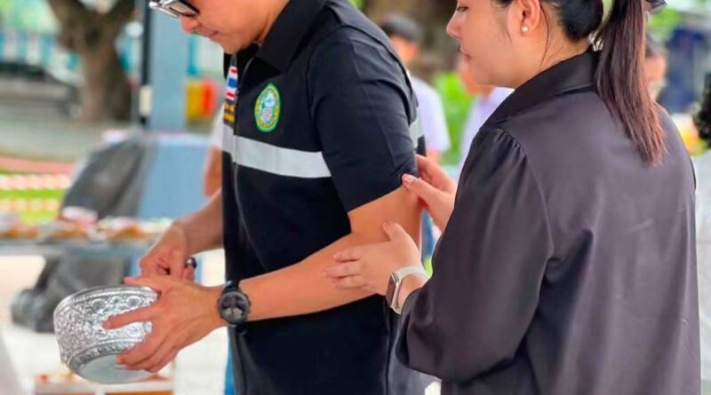 สจ.กิ๊บ–นายกน้ำพุ” ร่วมทำบุญโรงเรียนบ้านมาบไผ่เสริมสิริมงคลให้ลูกหลานในตำบล พร้อมส่งกำลังใจครู–ผู้ปกครอง ร่วมสร้างอนาคตที่ดีให้เยาวชน