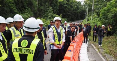 แม่ฮ่องสอน ภัทรพงศ์” ลงพื้นที่แม่สะเรียง เร่งแก้จุดเสี่ยงการสัญจร รับข้อเสนอพัฒนาถนนชายแดน ฟื้นสนามบินเก่า และเชื่อมเส้นทางเชียงใหม่–แม่ฮ่องสอน