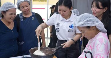 นายกเต๋า”   ลงมือทำขนมกับผู้สูงอายุ เปิดคลาส “อาลัวแป้งสด” สร้างอาชีพ–สร้างรายได้ เติมความสุขวัยเกษียณ