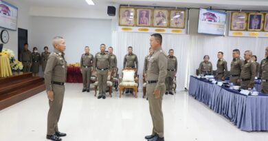 เจดีย์ 1 ผบช.ภ.7 ! มอบโล่และใบประกาศเกียรติคุณแก่ข้าราชการตำรวจผู้มีผลการปฏิบัติหน้าที่ดีเด่น และพิธีมอบทุนการศึกษาแก่บุตร – ธิดา ข้าราชการตำรวจในสังกัดตำรวจภูธร 7
