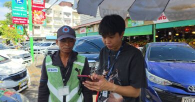 นนทบุรี คลิป ศึกสูตรข้าวมันไก่ นายจ้างกระทืบลูกน้องชาวลาว ลงทุนส่งเรียนสูตรข้าวมันไก่ ก่อนลาออก-หยุดงานหนี