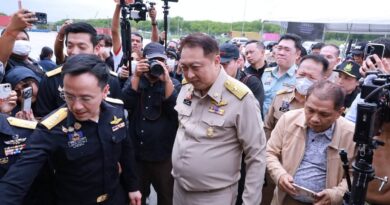 “รมว.สุชาติ” ผนึกกำลัง ผู้ว่าฯ ชลบุรี-ศุลกากร-DSI-คพ.-กรมโรงงานฯ ลุยตรวจตู้สินค้าขยะอิเล็กทรอนิกส์แหลมฉบัง เผยผลงาน 11 เดือน จับกุมกว่า 234 ล้านบาท