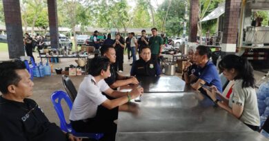 ปราจีนบุรี-“สุชาติ” ลงตรวจครัวกระทรวงทรัพยากรฯช่วยน้ำท่วมแรสจีนบุรีและลงพื้นที่