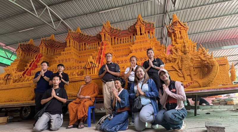 สกลนคร ตามรอยช่างทำปราสาทผึ้ง 6 คุ้มวัด สืบสานภูมิปัญญาคนรุ่นเก่าสู่รุ่่นใหม่