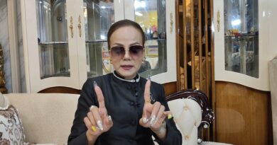 ปทุมธานี ผอ.ฟ้าคนดังก็โดนด้วยหลัง”เฟิร์ส หนวดจิ๋ม“แอบอ้างเป็นจิตอาสาหลอกขอเงินบริจาคงัดหลักฐานการโอนเงินโดนไป400,000กว่าบาท