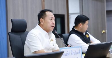 ชลบุรี ประชุม ก.ช.ภ.จ. พิจารณาเยียวยาผู้ประสบภัยน้ำท่วม 5 อำเภอ รวม 2,865 ราย เร่งดำเนินการจ่ายเงินช่วยเหลือให้เร็วที่สุด